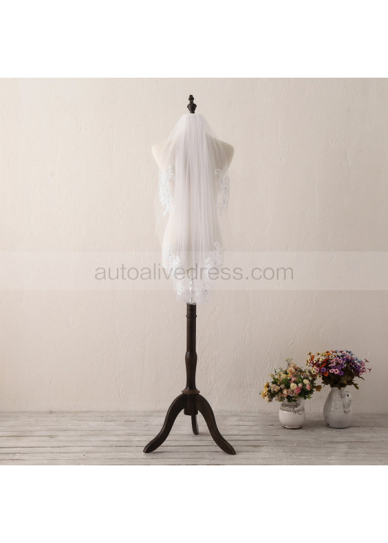 White Crystal Beaded Short Wedding Veil Lace Fingertip Sparkle Bridal Veil White Crystal Beaded Short Wedding Veil Lace Fingertip Sparkle Bridal Veil